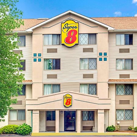 Super 8 By Wyndham Stamford/New York City Area Екстер'єр фото