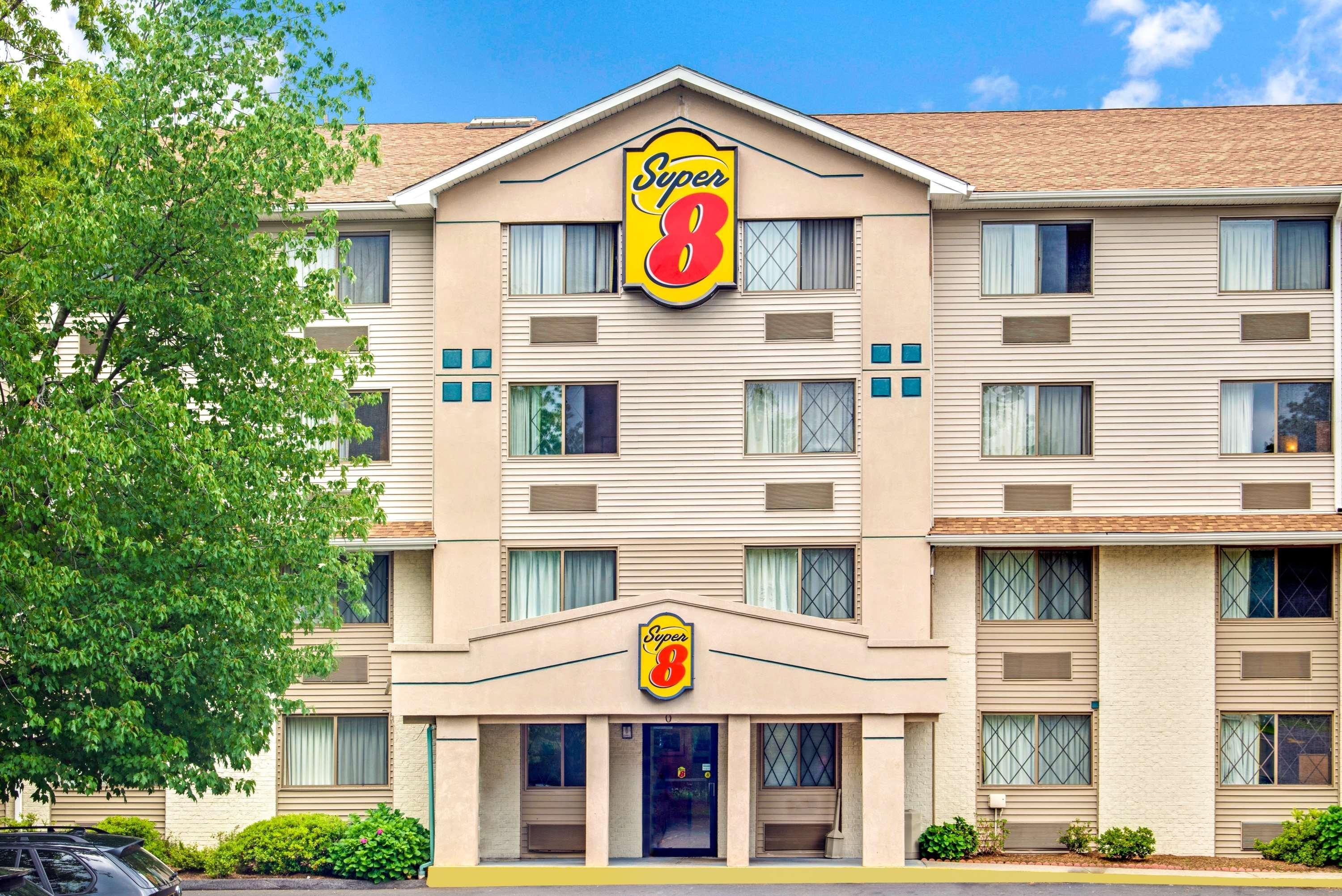 Super 8 By Wyndham Stamford/New York City Area Екстер'єр фото